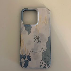 I am selling a phone case for an iPhone 13 pro. It is in great shape.